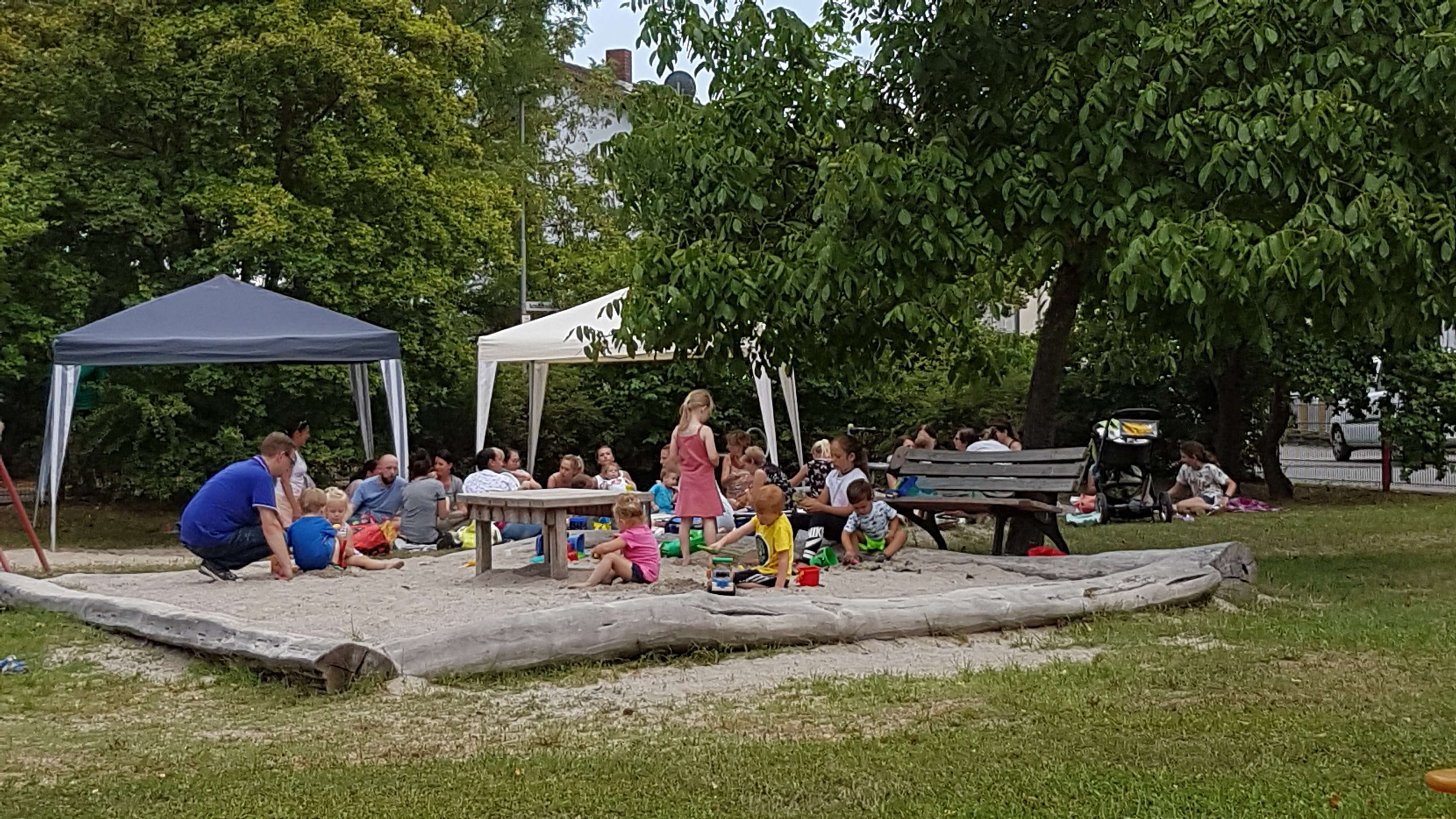  Sommerfest auf dem Spielplatz in der St. Ilgener Waldsiedlung 