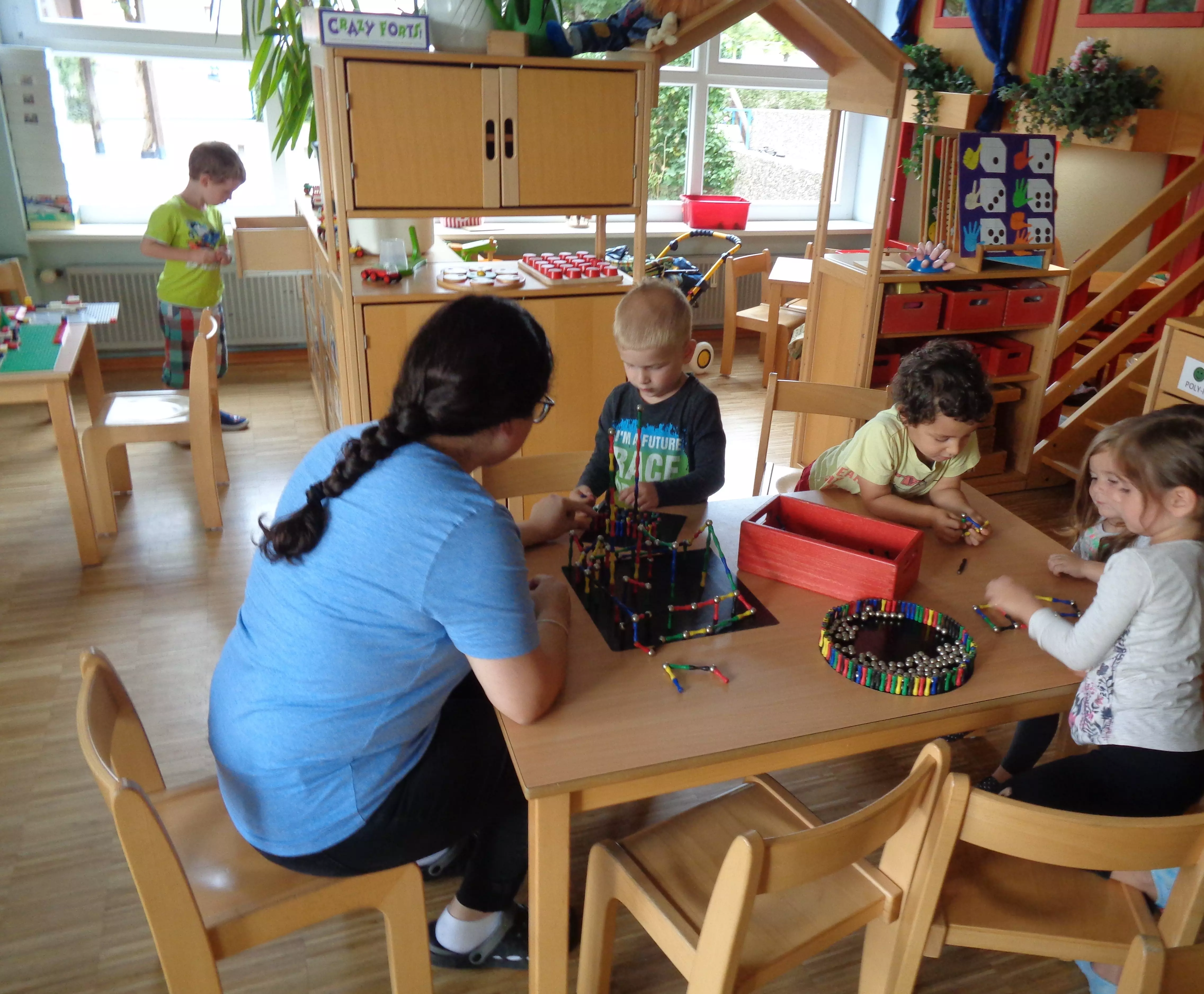 Der Pestalozzi-Kindergarten begrüßt seine neuen Auszubildenden
