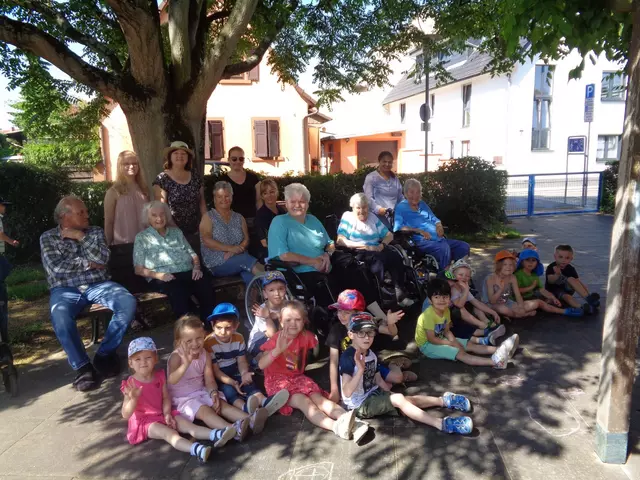 Senioren besuchen den Pestalozzi-Kindergarten